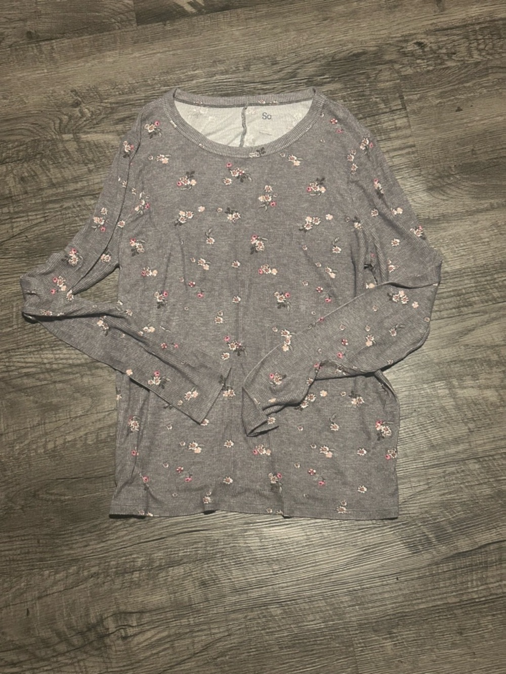 SO Floral Print Grey Long-Sleeve Women's Top